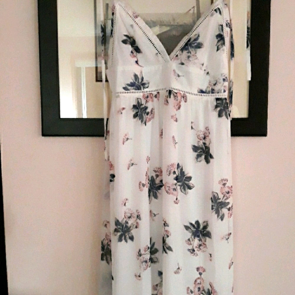 Stunning Dress in White - Emory Park Maxi Dress